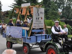 Glocken-Wagen des Posaunenchors zum Dorfjubil&auml;um