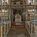 Anfang 2007: Der gesamte Innenraum der Kirche ist einger&uuml;stet.