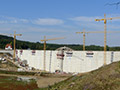 03.10.2011: Letzte Arbeiten an der Wasserseite der Mauer
